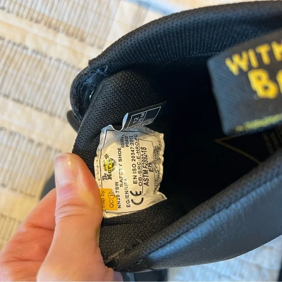 Dr Martens size 12 black leather boots NN29 7SW - Picture 8 of 9